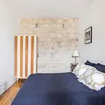 Bright 40M With Old World Charm In Paris