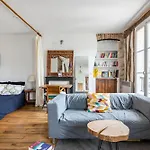 Bright 40M With Old World Charm In Paris
