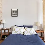 Bright 40M With Old World Charm In Paris