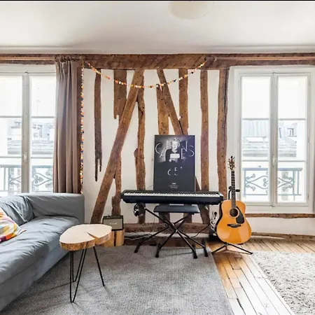 Bright 40m With Old World Charm In Appartamento *